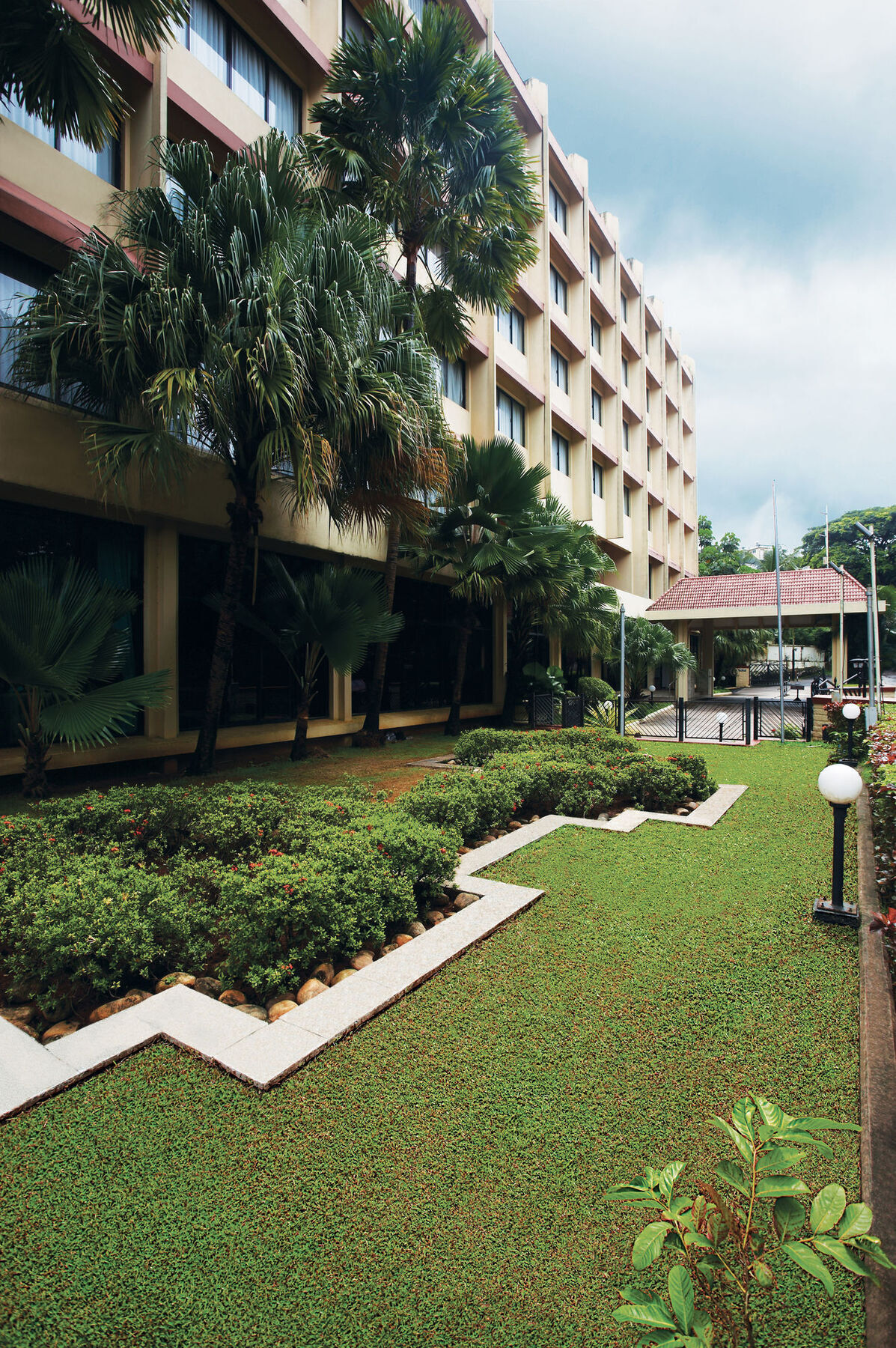Vivanta Mangalore Oldport Road - Formerly Known As Taj Manjarun Buitenkant foto